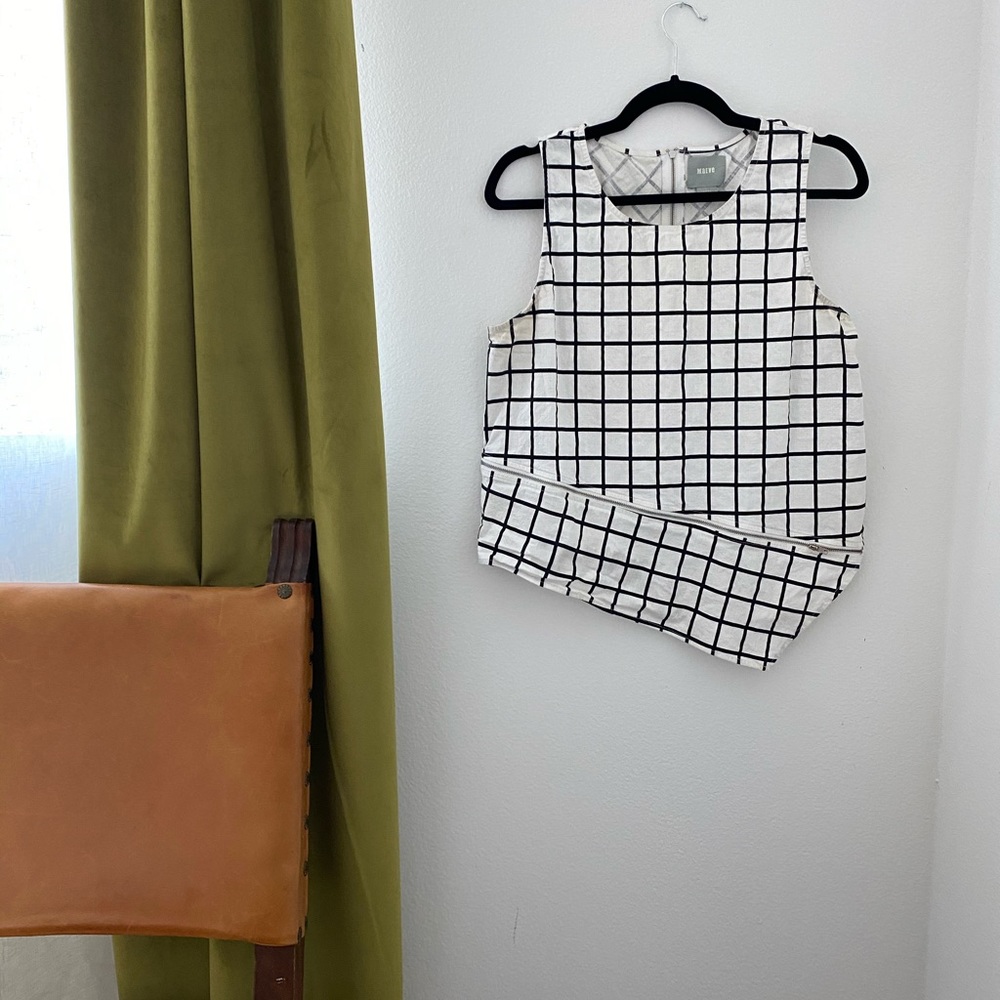 Asymmetrical Zip Tank